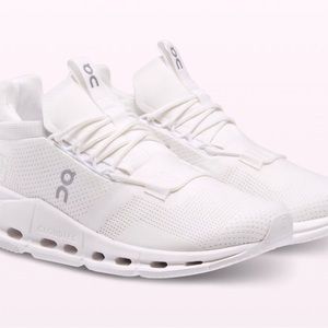 On Cloudnova (Men’s Size 8/Women’s Size 9.5)